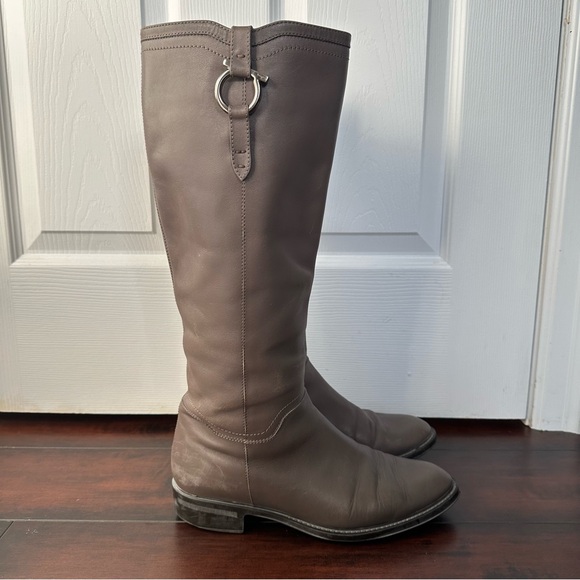 Size 9 Salvatore Ferragamo Women’s Fersea Gancini Grey Leather Riding Boots - Picture 4 of 16